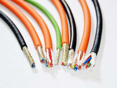 PUR高度柔性非屏蔽拖链电缆
